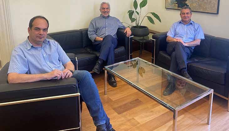 Δρομολόγηση της προσφοράς αγγλόφωνων σπουδών αξιώνουν οι Πρυτάνεις των δημ. Πανεπιστημίων